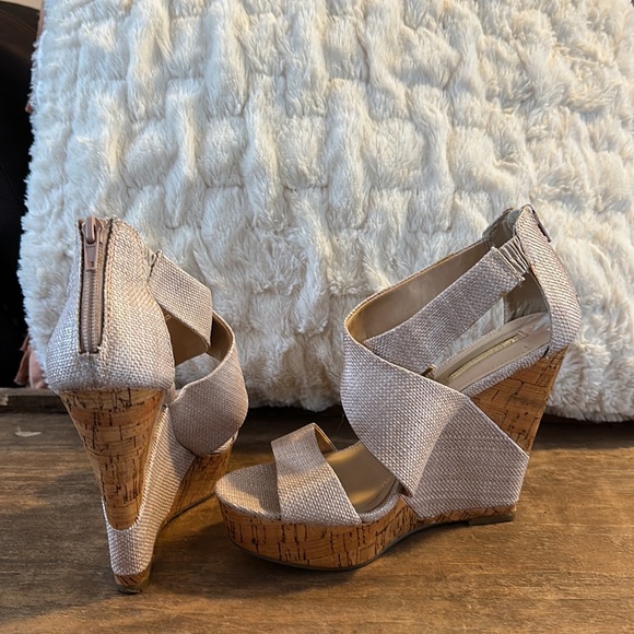 8.5 BCBG generation wedges - Picture 5 of 7